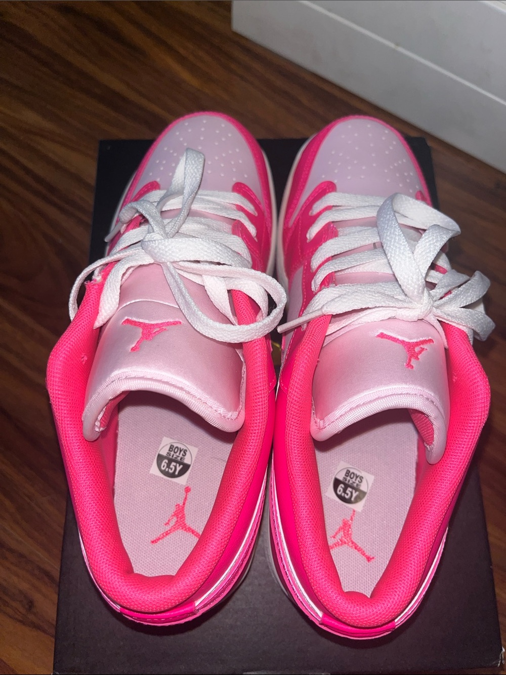 Nike Air Jordan Low Top Sneakers - Light Pink & Hot Pink. Brand New. Youth 6.5 - Picture 4 of 9